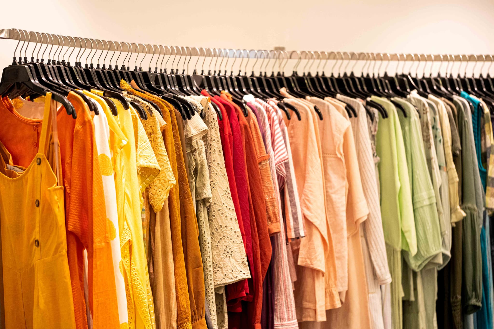 Small-Batch & Large-Batch Custom Apparel Manufacturer in China
