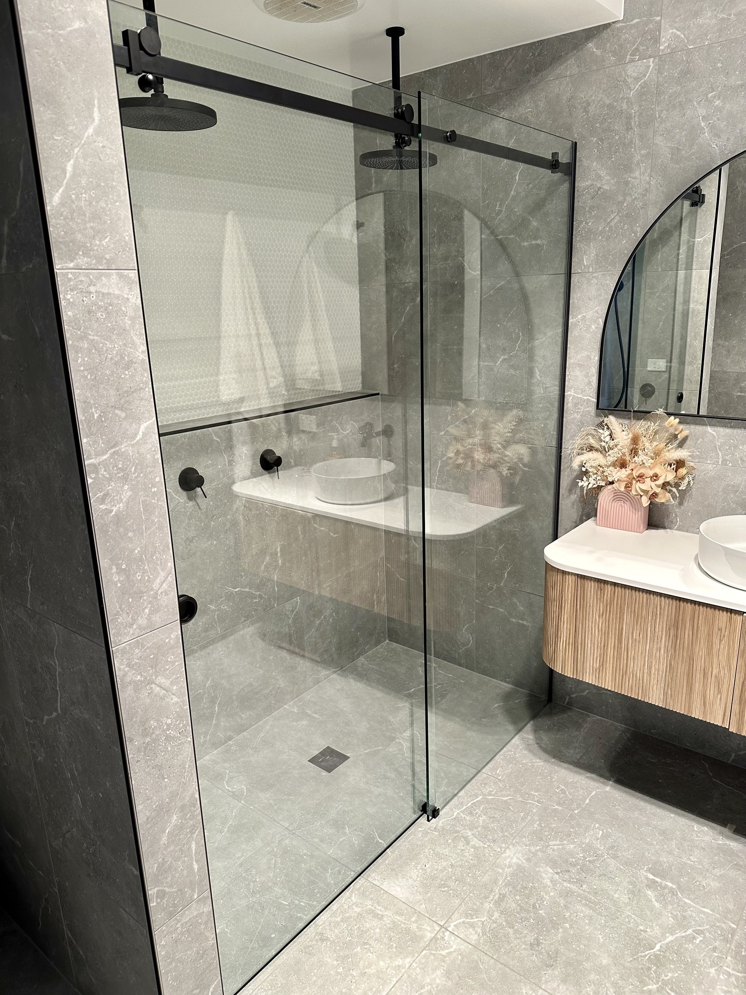 Elegant Showers Premium Screens – Enhance Bathrooms Instantly with Elegant Showers