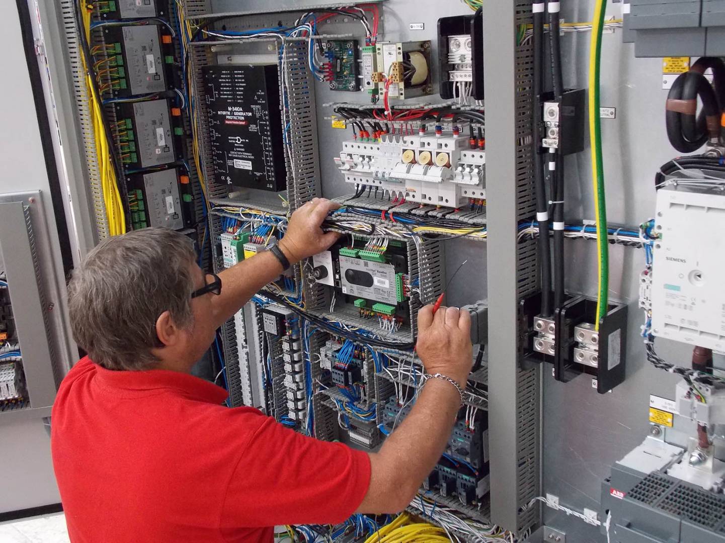 How Professional Electrical Maintenance Reduces Downtime