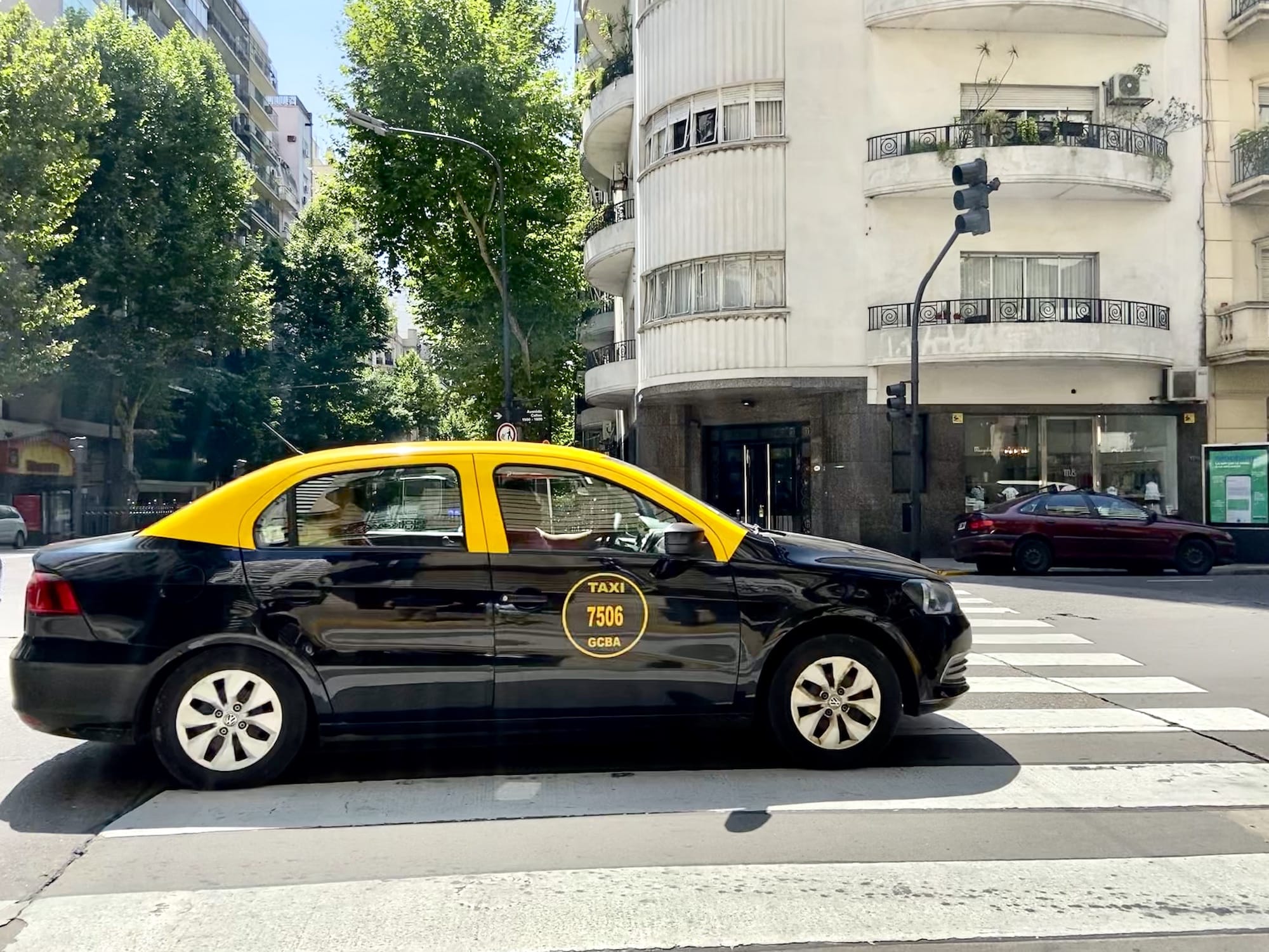 Best-Rated Taxi Company in Walton-on-Thames | Gemini Taxis