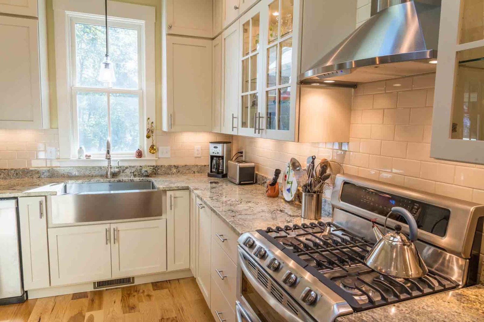 Skilled Bathroom Remodeler Delivering Premium Results