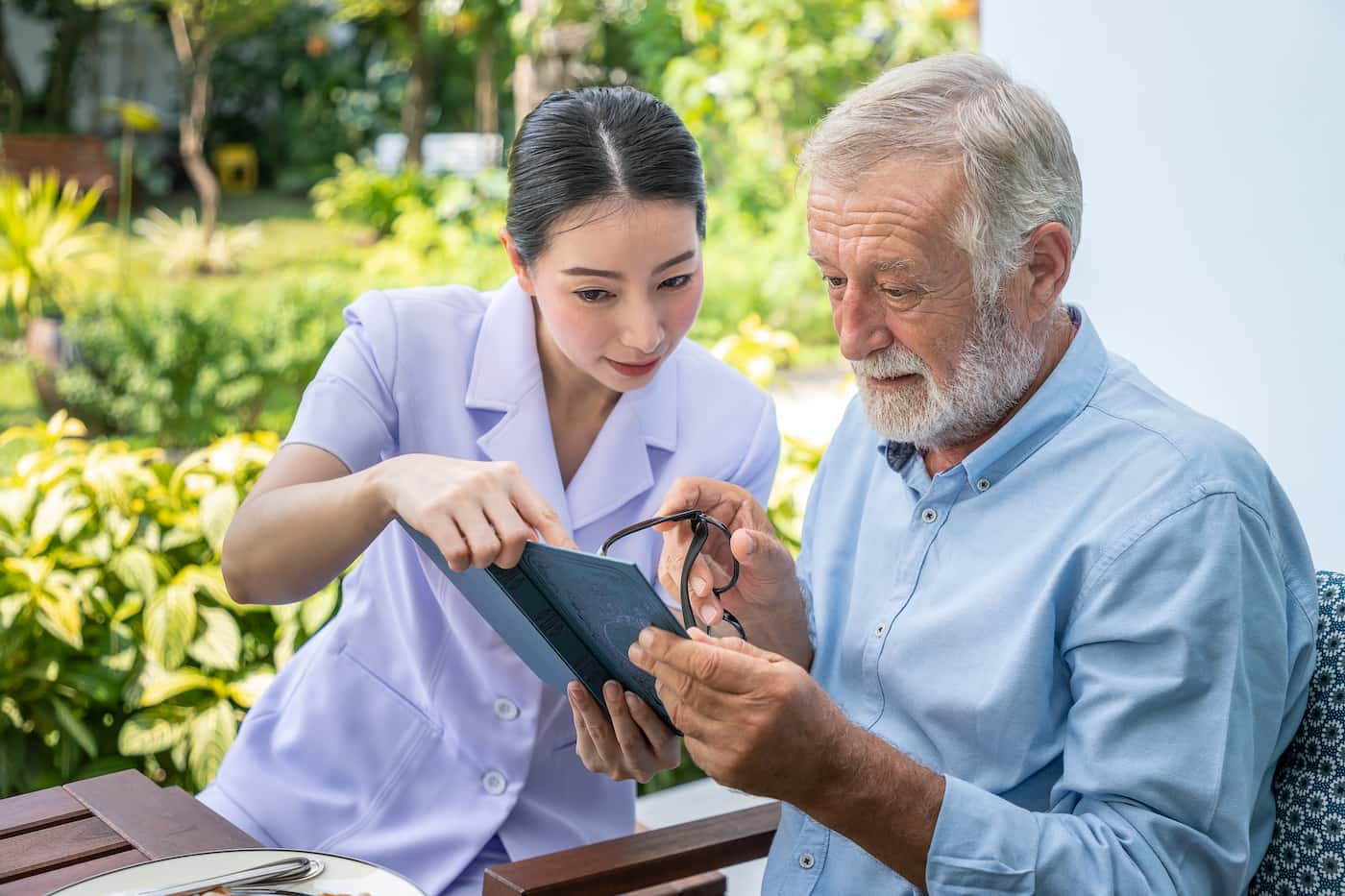 Trusted Home Healthcare Services for Seniors and Families