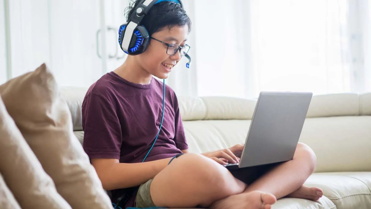 Top 15 Games to Play with Friends for Endless Fun and Bonding