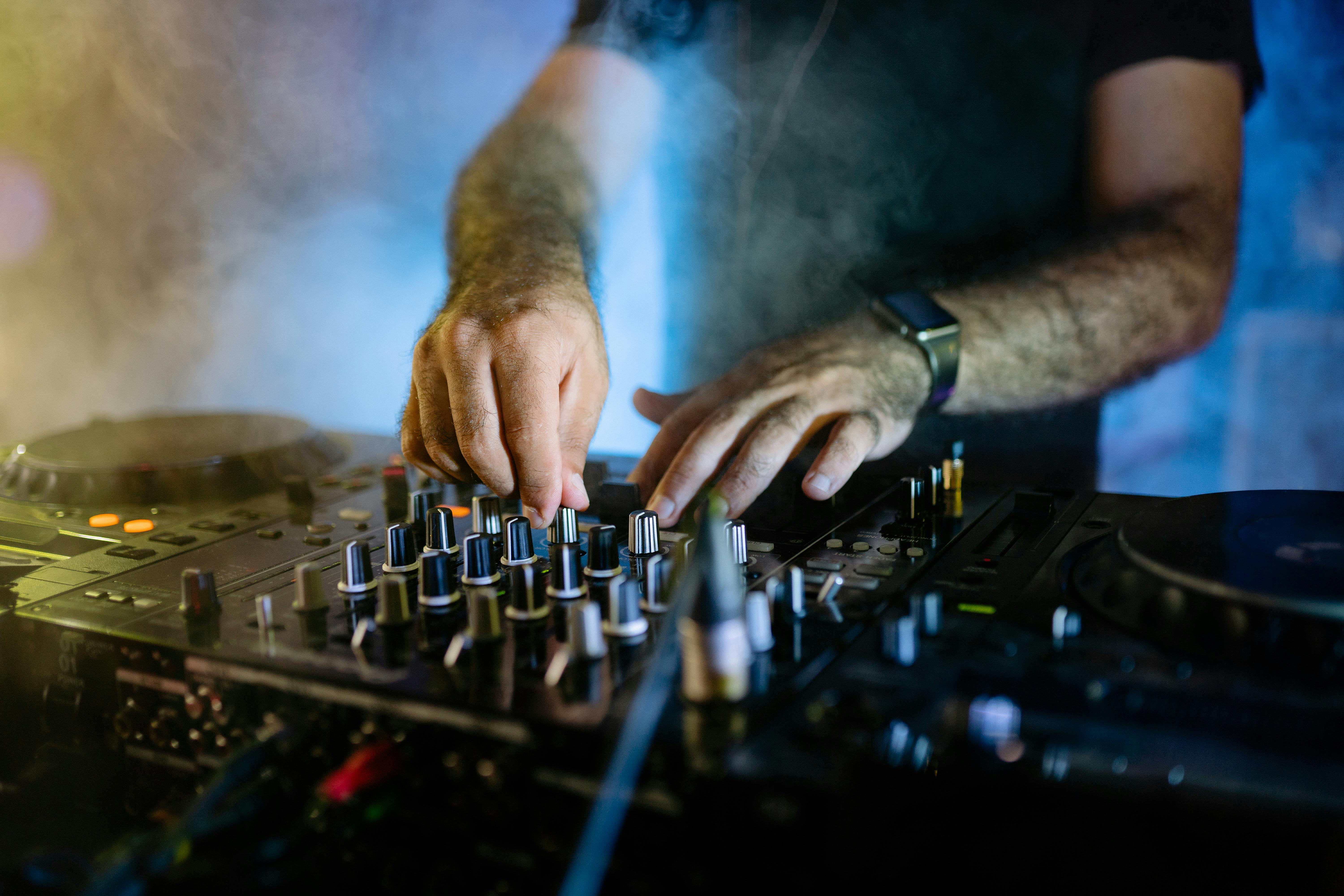Discover the Best Nightclub in San Juan: Where the Party Never Ends