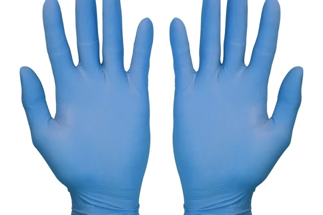 Top Benefits and Uses of Oil-Resistant Nitrile Gloves in Various Industries