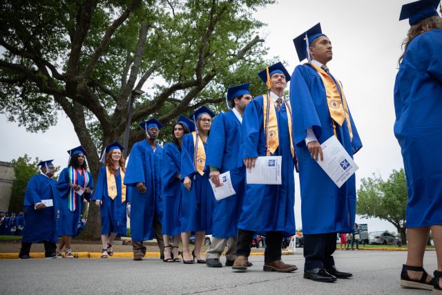 高中毕业证购买 Dangers and BuyDiploma’s Legitimate Alternatives