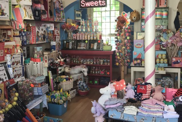 Premium Haustierspielzeug für treue Begleiter – pawsometime