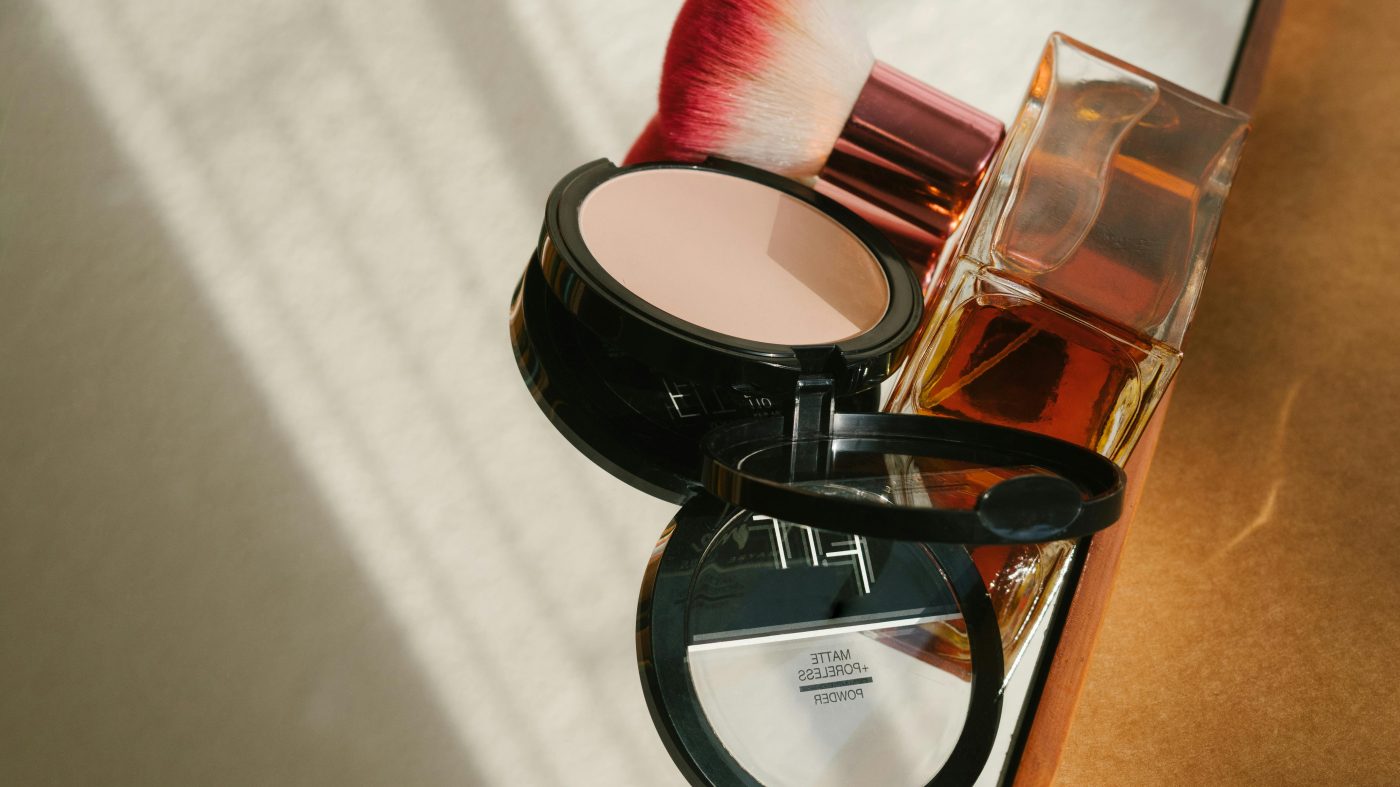 Hourglass Hidden Corrective Concealer: Lightweight Yet Powerful Coverage